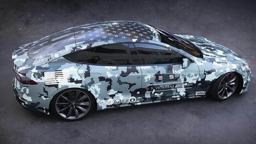  Tesla Model S by SS Customs 2017 года  (фото 3 из 3)